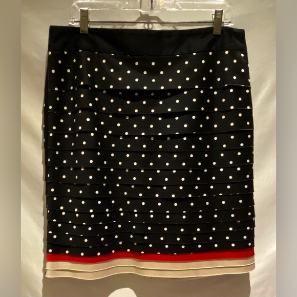 White House Black Market Tiered Polka Dot Pencil Skirt, size 12 - Picture 3 of 9